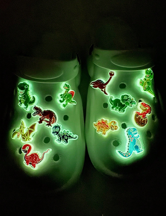 Christmas Glow Shoe Charms – 7-Piece Set
